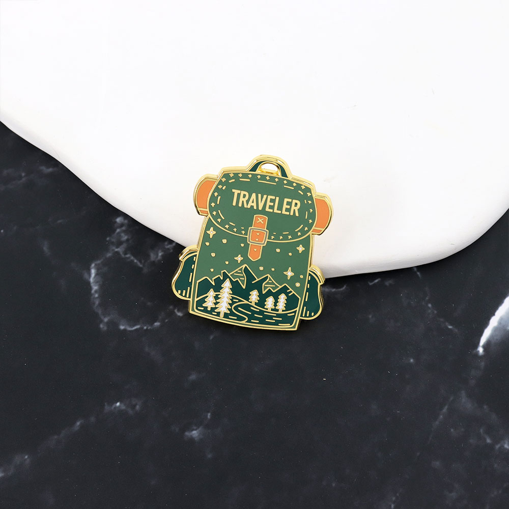 Traveler backpack enamel pin t - Outdoor Camping Logo ulasan dan harga